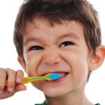 Recomendaciones para cuidar los dientes de los niños