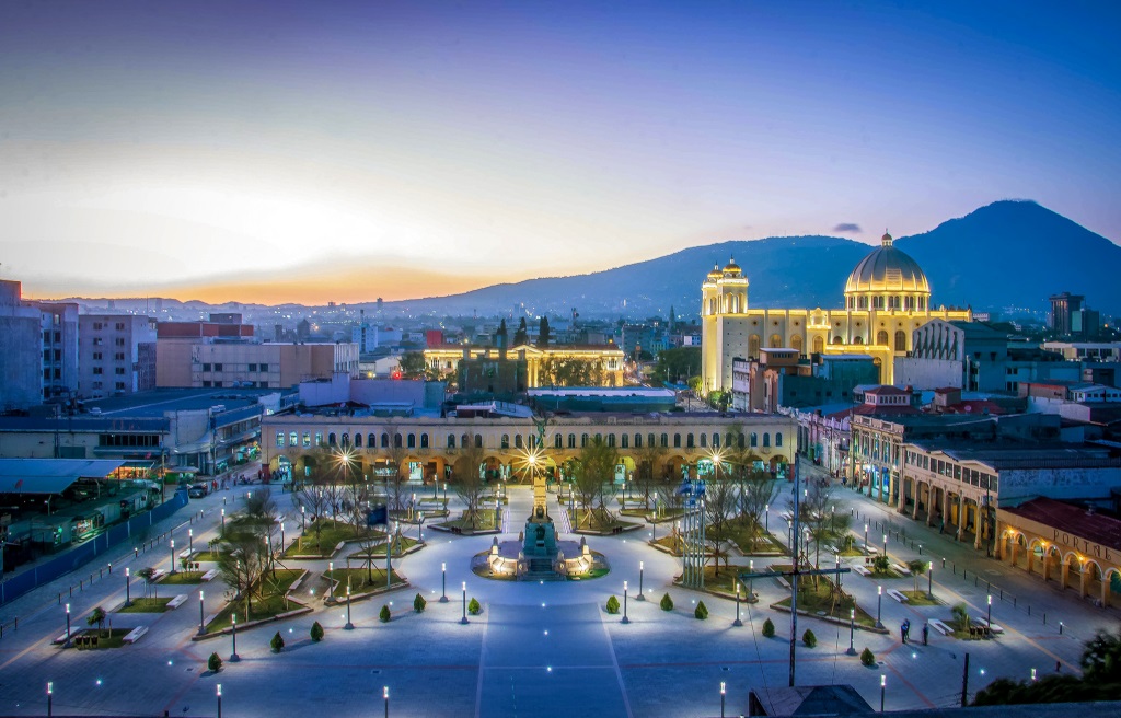 Plaza libertad San Salvador